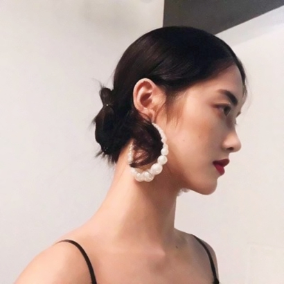 🔥2025超拽霸气女生真人头像来袭，酷到炸