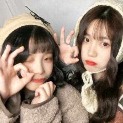 真人头像女生闺蜜二人一左一右，超爱