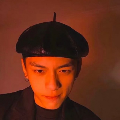 🔥2025微信男必看!成熟搞怪头像精选