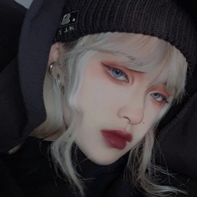 2025年新版时尚微信女生头像精选,美哭啦!