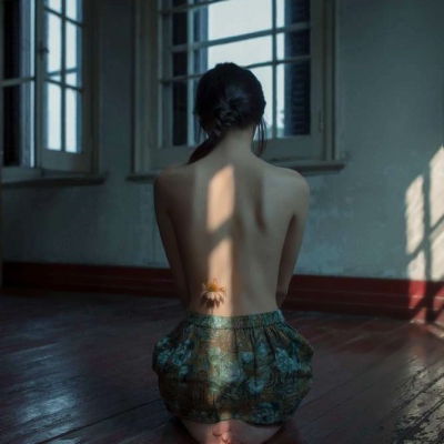 美哭😭这些意境高清女生头像太可啦