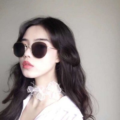 2025超绝的真人微信个性女头像