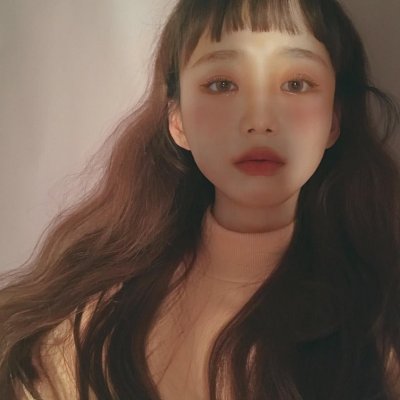 美哭😭 20 岁左右女生超自然高清网图头像来啦