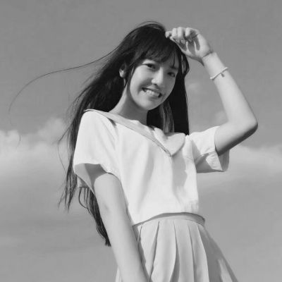 2025真人黑白高清女微信头像来袭🥰