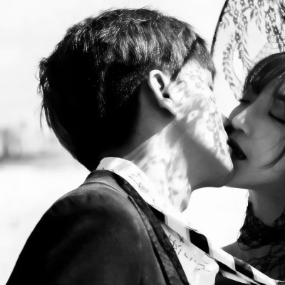 🔥2025超绝真人高清情侣头像来啦！一左一右超甜