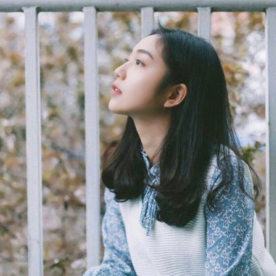 清新脱俗的真人女生简单头像图片大全