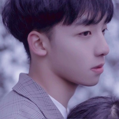 清新系一左一右配对情侣头像套图来袭