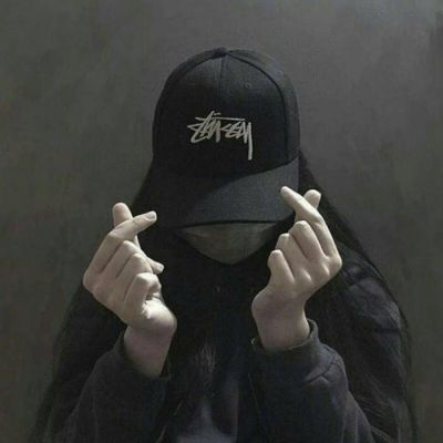 酷酷的照片女生头像，酷飒感拉满✨