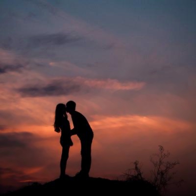 超甜情侣微信头像，一左一右超登对🥰