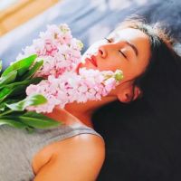 绝美捧花头像女，氛围感拉满✨