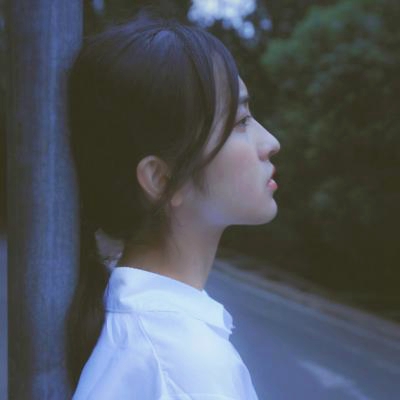 超有感觉的真人女生抑郁伤感头像