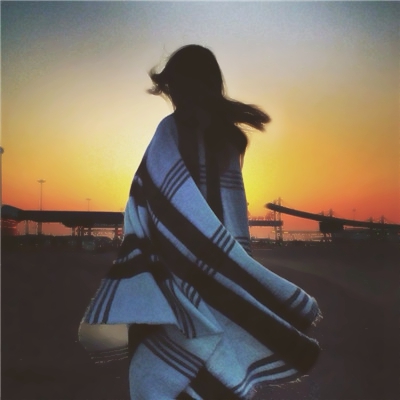 被狠狠拿捏的唯美女生背影头像✨