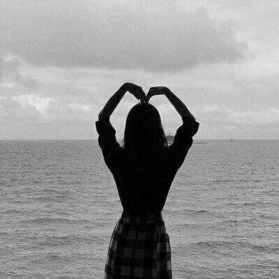 情侣头像背影黑白一男一女合集推荐