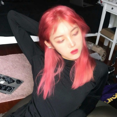 酷炸啦！抖音超火社会风女生头像