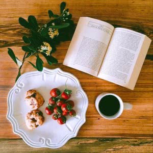 爱住！超治愈的阅读与美食头像