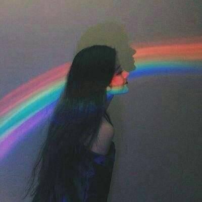 爱惨了这组彩虹下的女生侧脸QQ头像