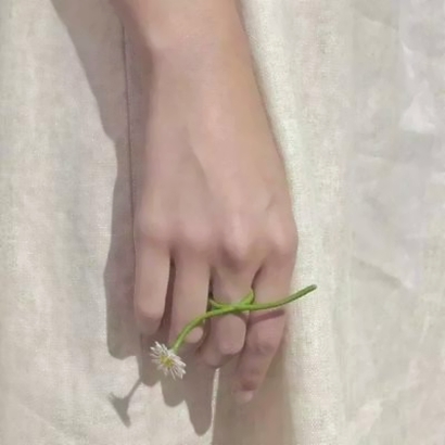 被美哭😭 超唯美的手头像来啦