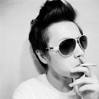 眼镜男神来袭！戴眼镜男生头像大放送👓