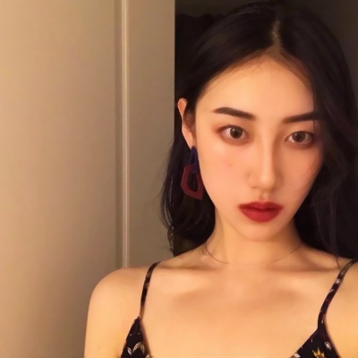 😎超飒真人冷系女生头像分享