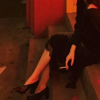 👀小众宝藏!QQ个性女生部位不露脸头像