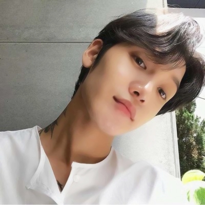 小哥哥帅气微信头像