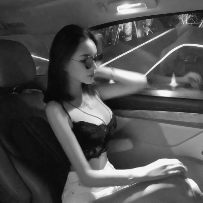 狠狠拿捏!御姐性感头像大全