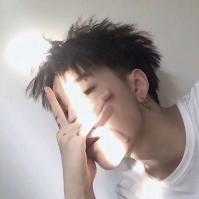 个性真人冷酷男生头像合集｜痞帅 / 拽酷 /