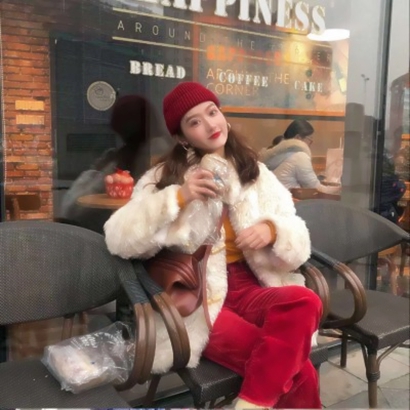 超绝的抖音潮流女生头像