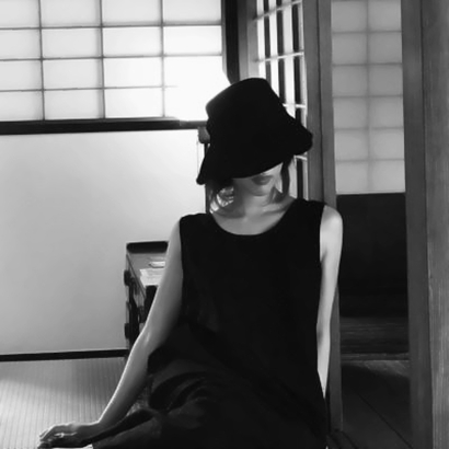 超绝！御姐风高冷黑白头像来袭