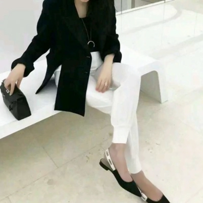 超绝!不露脸部位的一男一女夫妻微信头像来啦