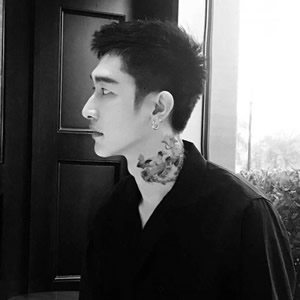 被这组韩系高冷男生头像帅麻了