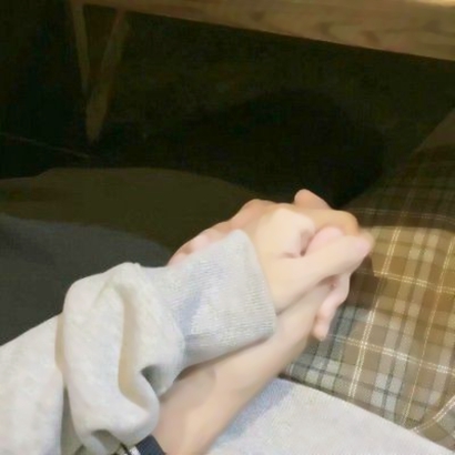 超有爱！情侣头像手牵手一对两张