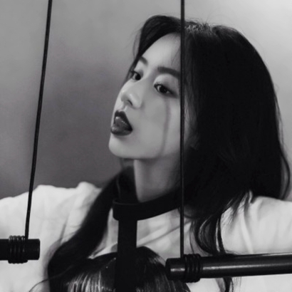 暗黑系高冷女生头像,狠狠拿捏氛围感