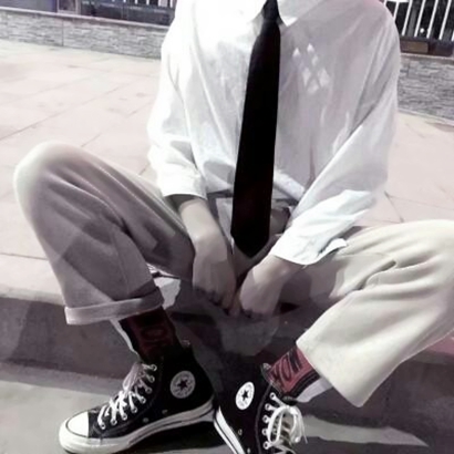 不露脸!男生下半部头像精选 适合喜欢低调个性的你