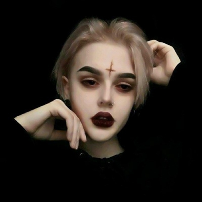 女生qq头像个性欧美范精选：甜酷、飒爽、温柔款全覆盖，无水印免费存