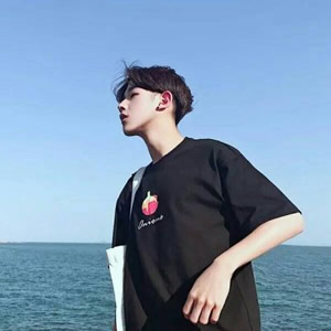 2026热门帅气小清新男生头像：干净少年感，一眼心动