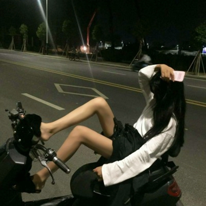 高质感微信现实风女生头像合集，日常用超合适