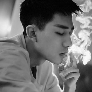 成熟帅气男生头像推荐，提升社交形象