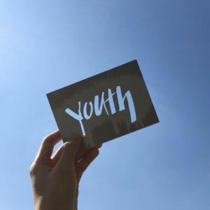 唯美静物微信头像图片:简约ins风,适配微信聊天背景 + 头像