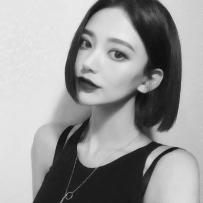 高冷气质黑白女生头像合集｜高级感爆棚，适配各社交平台