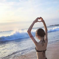 唯美小清新海边女生头像｜海风拂面超治愈，温柔感拉满