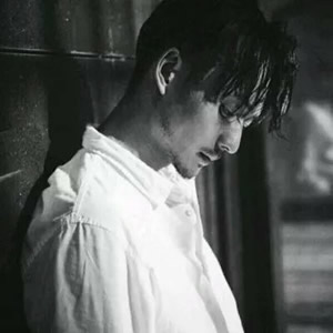 成熟稳重黑白男生头像｜高级质感不撞款，彰显男士沉稳气质