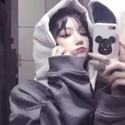 超甜真人情侣头像推荐：甜度爆表，解锁情侣专属浪漫！