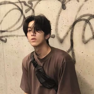 告别幼稚！成熟阳光型男生微信头像，展现稳重气质