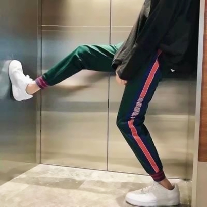 帅气男生头像腿系｜男生腿部特写头像高清无水印