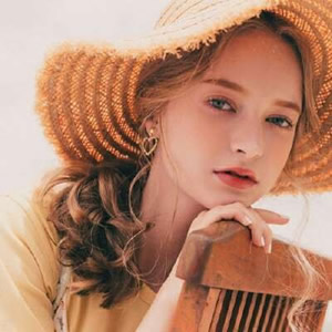 潮酷欧美风微信女生头像合集，小众又吸睛