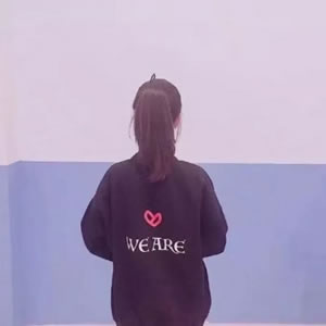 情侣背影头像一人一张 高清无水印 小众不撞款