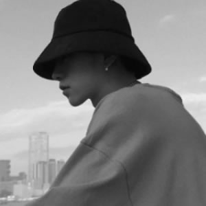 高颜值黑白男生头像 帅气冷酷风