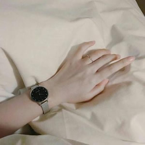 高清手控图片头像推荐：高像素呈现手部美感，日常头像必备款