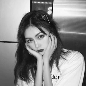 女生霸气高冷黑白头像｜气场拉满不撞款，高级感十足